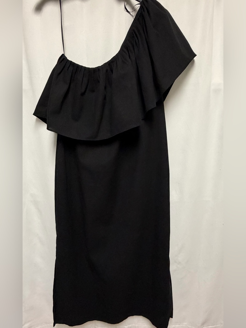 Tuckernuck Pomander Place Florencia Black One-Shoulder Ruffle Midi Dress Size L